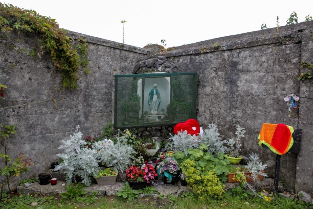 A picture of the memorial fro all those found in the mass grave of the former Magdalene laundry in Galway County. 

